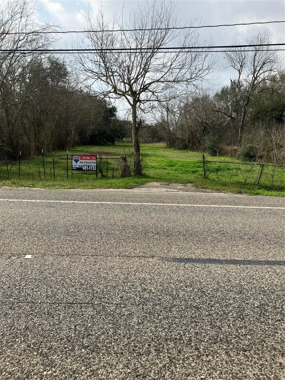 5719 Highway 6 Hitchcock, TX 77563