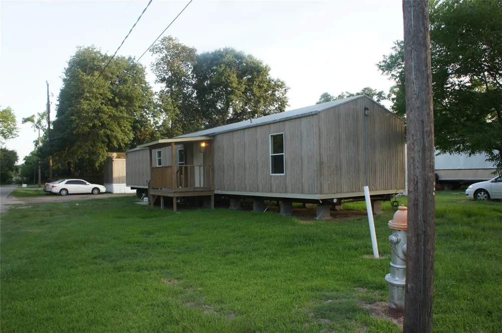 601 Clear Lake Road #A Highlands, TX 77562