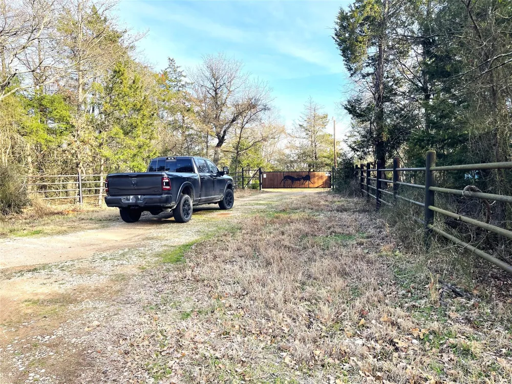 210 Fcr 521 Fairfield, TX 75840