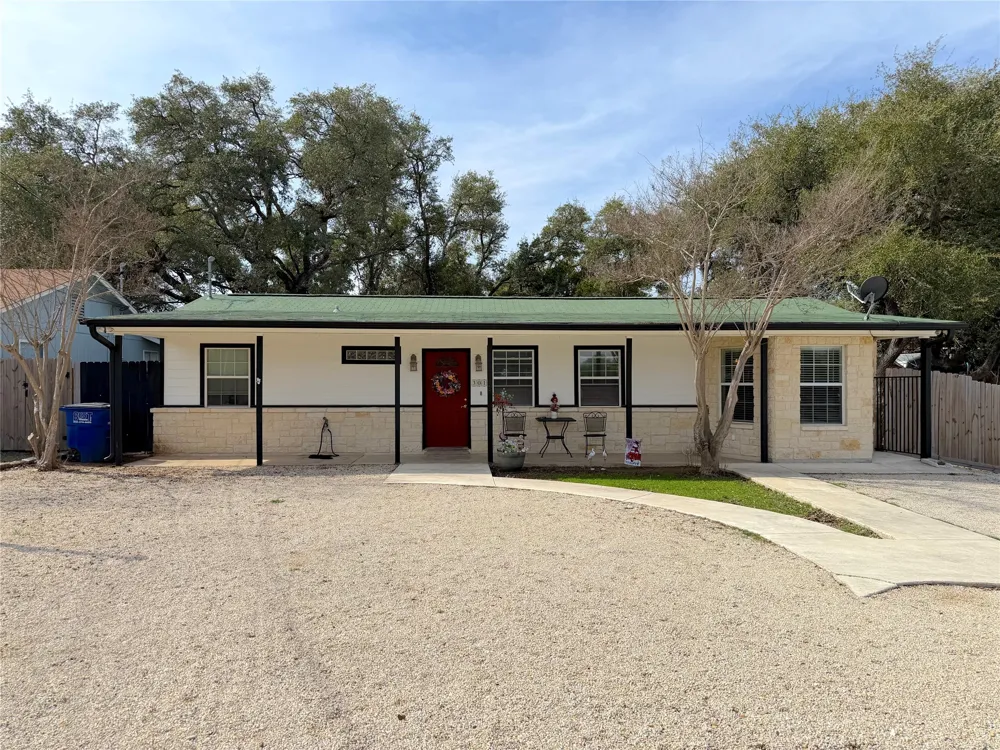 301 Canyon Edge Canyon Lake, TX 78133