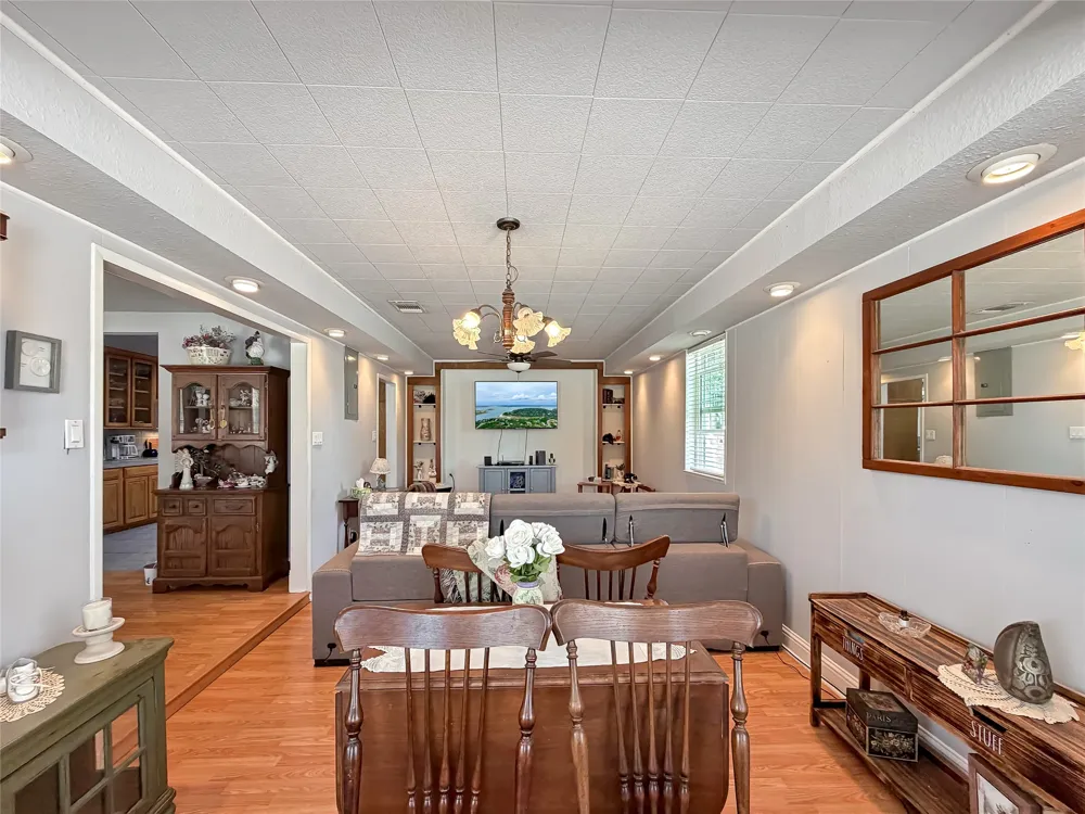 301 Canyon Edge Canyon Lake, TX 78133