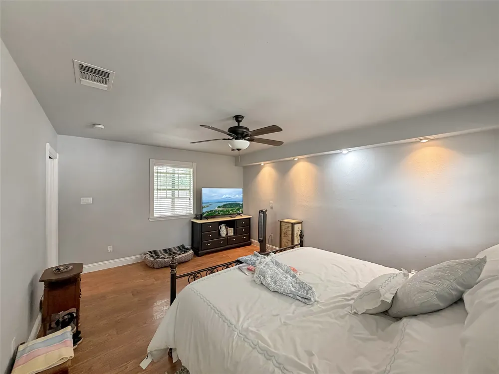 301 Canyon Edge Canyon Lake, TX 78133