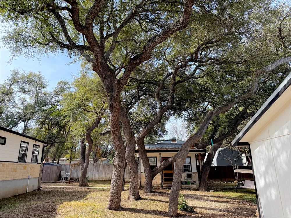 301 Canyon Edge Canyon Lake, TX 78133