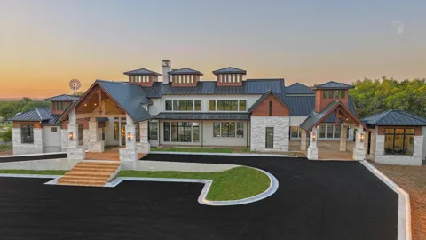 7505 E Us Highway 290