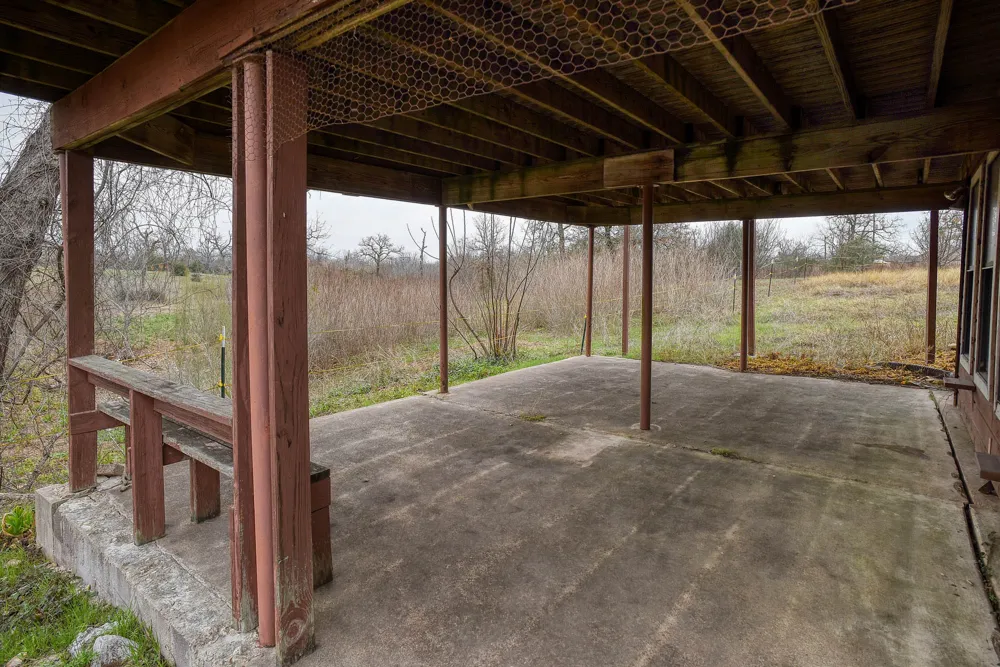 537 Leisure Lane Cedar Creek, TX 78612