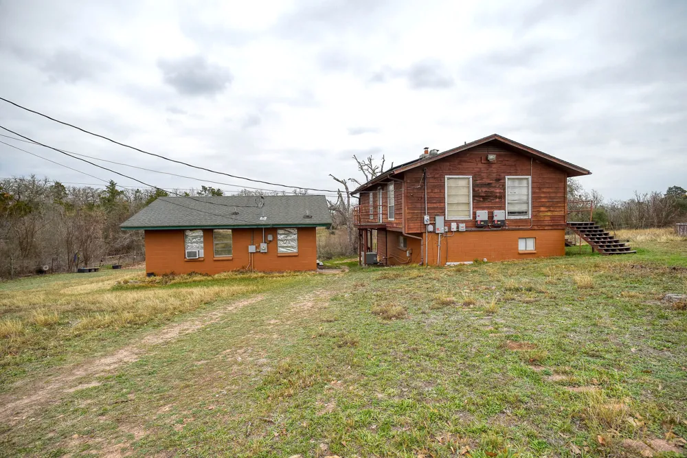 537 Leisure Lane Cedar Creek, TX 78612