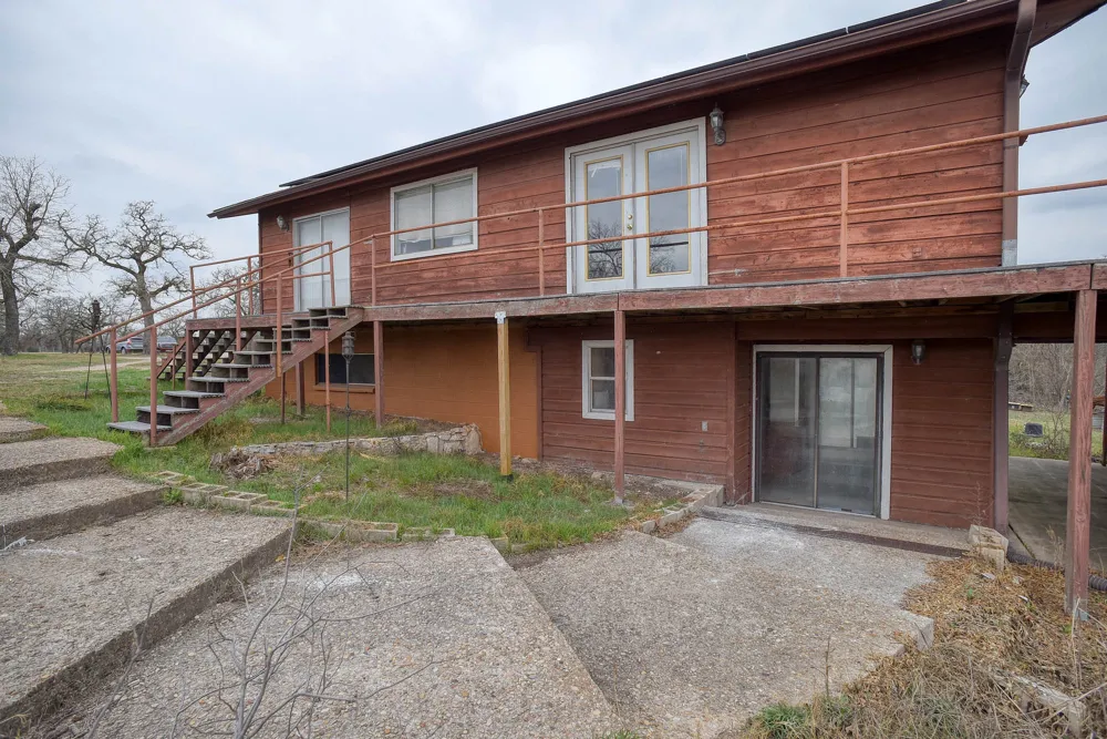537 Leisure Lane Cedar Creek, TX 78612
