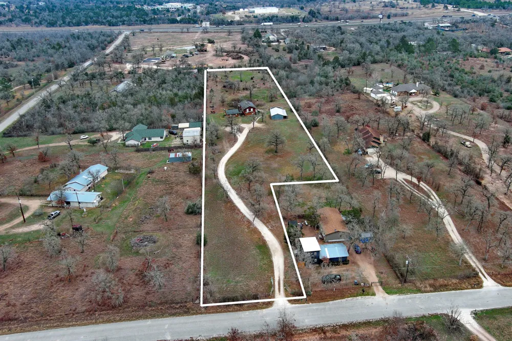 537 Leisure Lane Cedar Creek, TX 78612