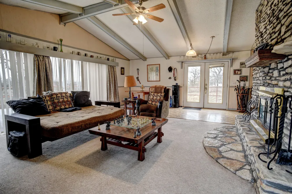 537 Leisure Lane Cedar Creek, TX 78612