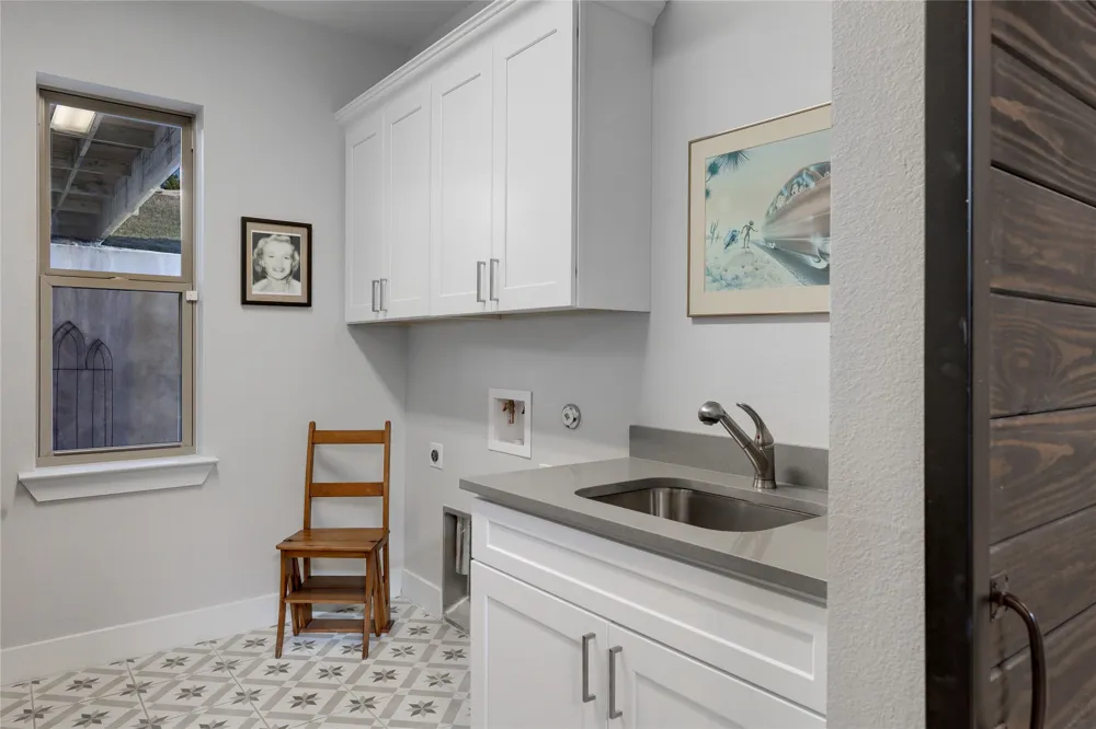 21013 Nimitz Avenue Lago Vista, TX 78645