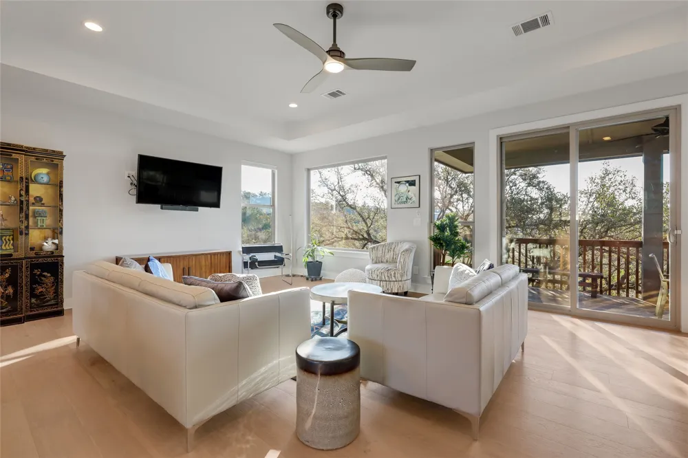 21013 Nimitz Avenue Lago Vista, TX 78645