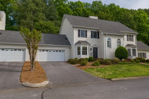 1014 Ariel Lane