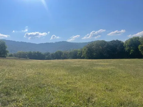 12 Upper East Valley