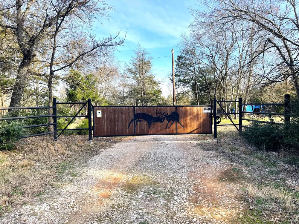 210 FCR 521 Fairfield, TX 75840