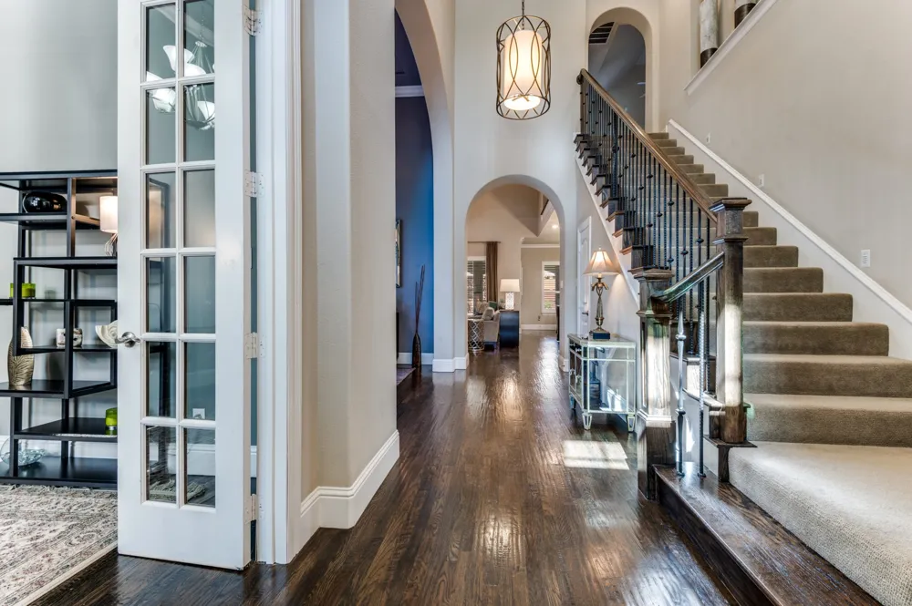 647 Fountainview Drive Irving, TX 75039