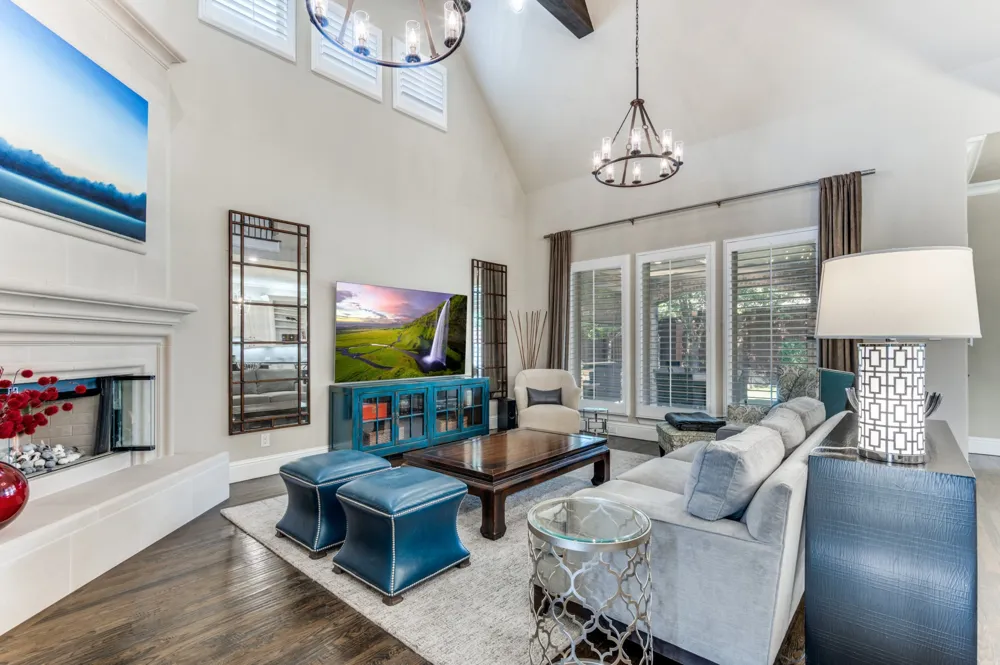 647 Fountainview Drive Irving, TX 75039
