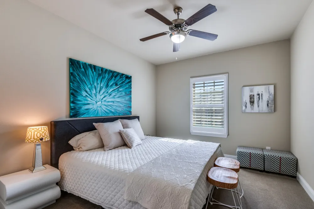 647 Fountainview Drive Irving, TX 75039