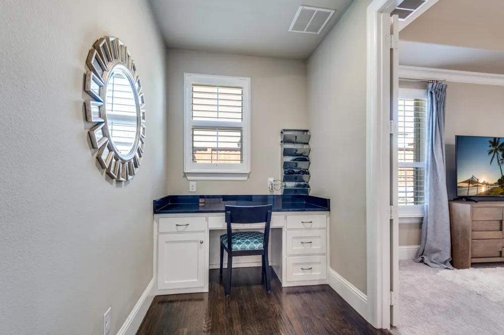 647 Fountainview Drive Irving, TX 75039