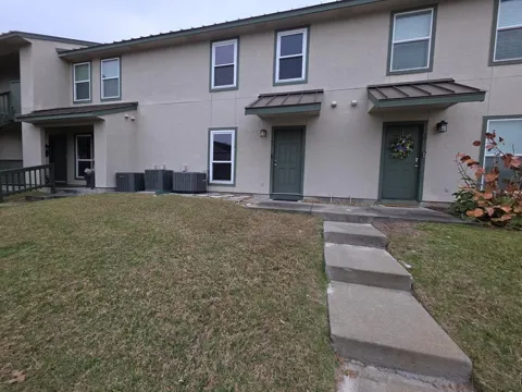 302 St Andrews #A-102