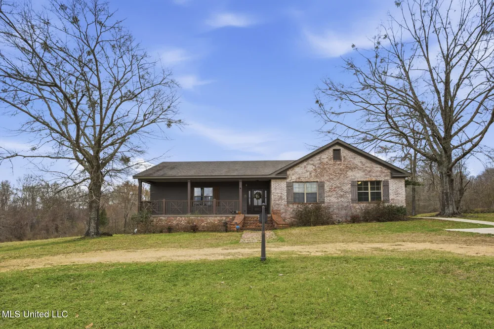 1038 W Gallatin Road Hazlehurst, MS 39083