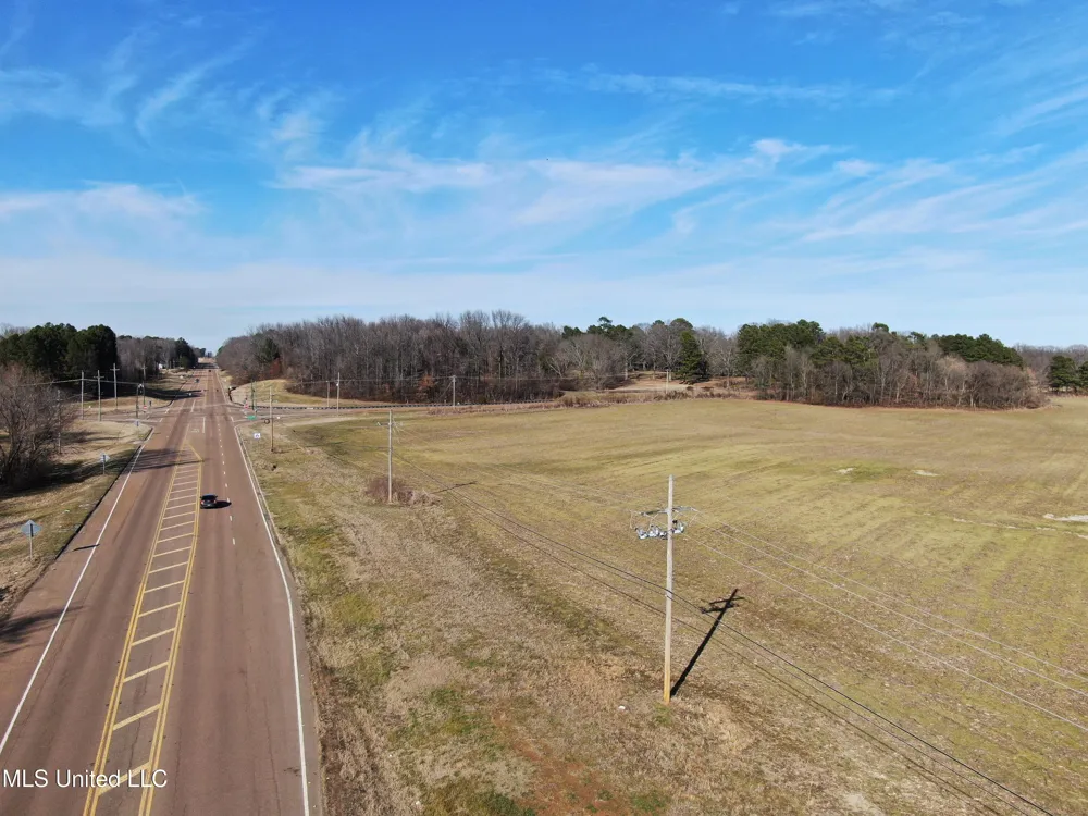 5000 Church Road Lake Cormorant, MS 38641