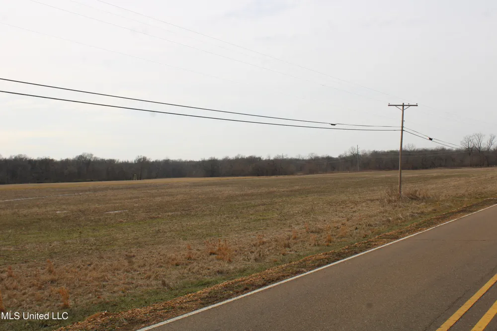 3900 Highway 301 Lake Cormorant, MS 38641