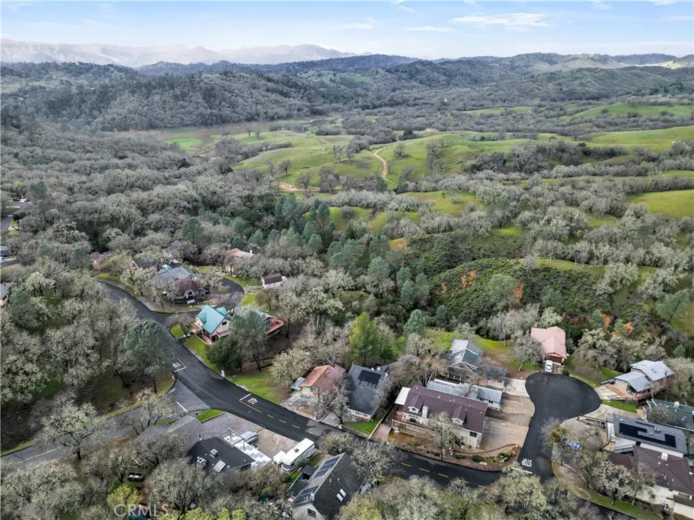 2647 Oak Shores Bradley, CA 93426