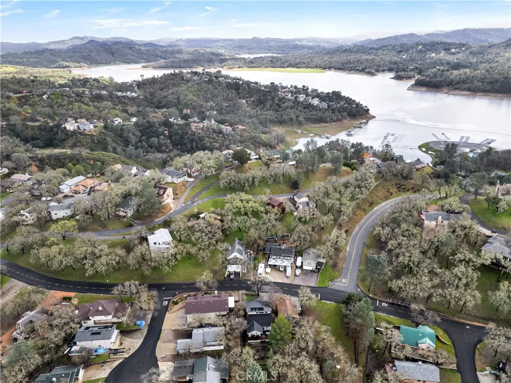2647 Oak Shores Bradley, CA 93426