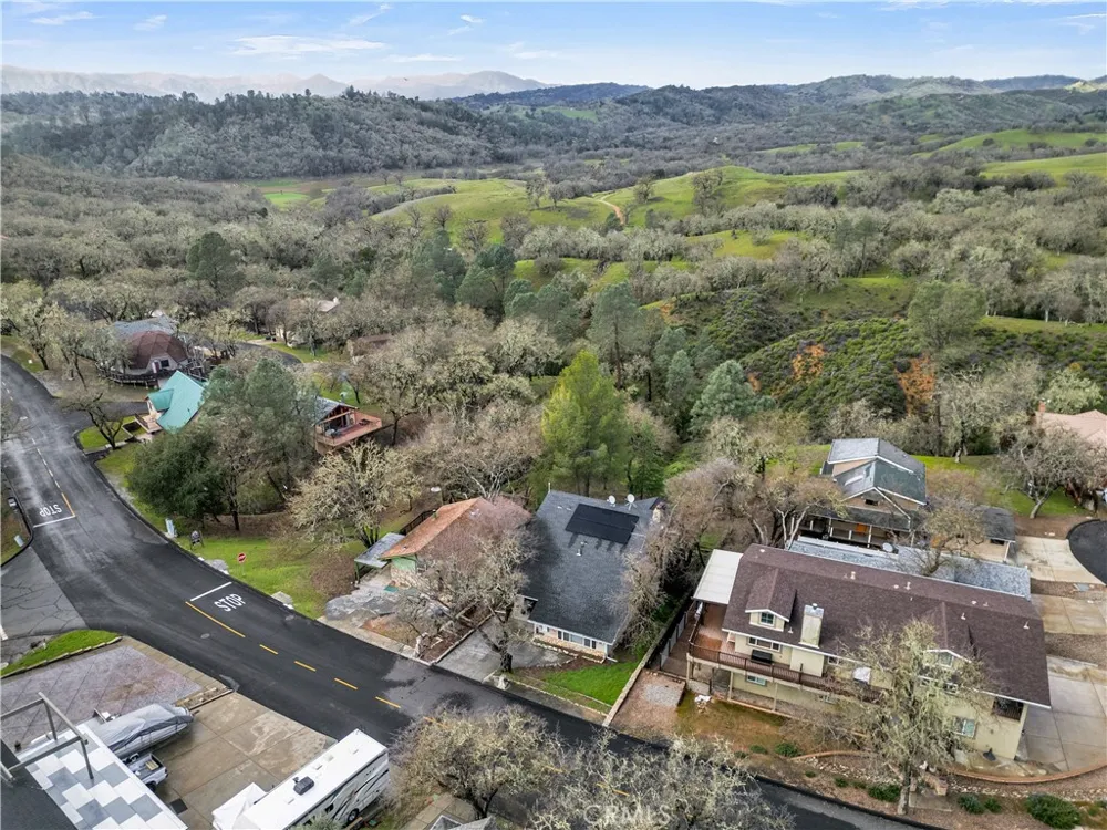 2647 Oak Shores Bradley, CA 93426