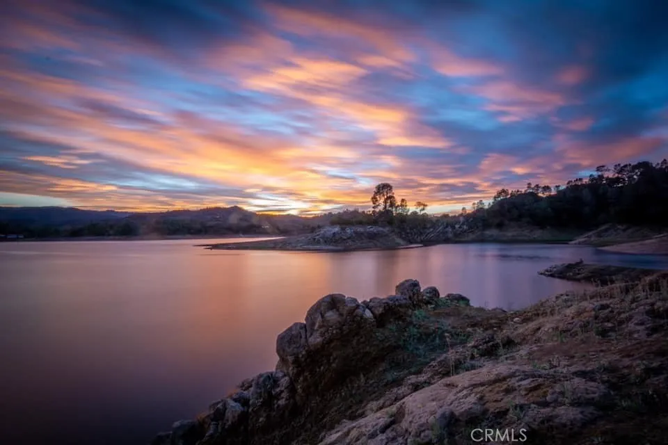 2647 Oak Shores Bradley, CA 93426