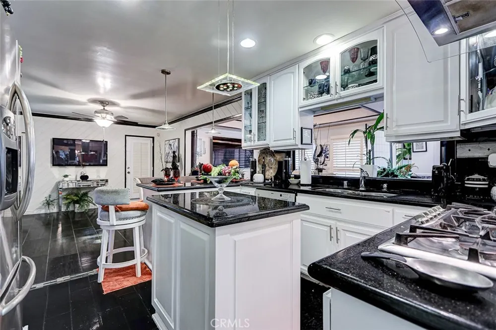 20222 Belshaw Avenue Carson, CA 90746
