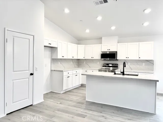 14765 Aberdeen Helendale, CA 92342