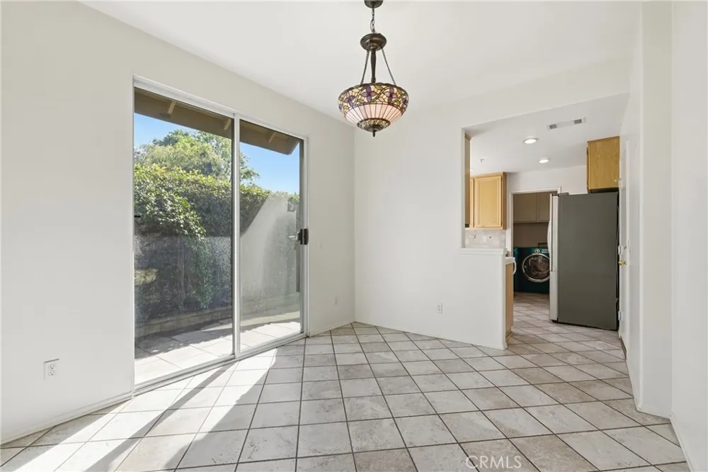 108 S Mountain #A Monrovia, CA 91016
