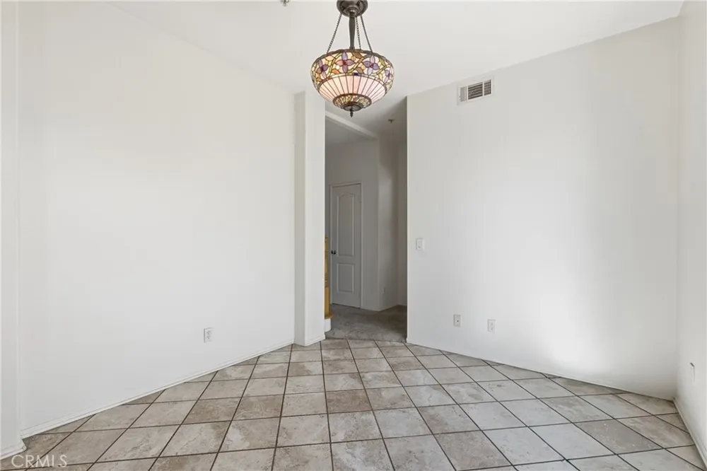 108 S Mountain #A Monrovia, CA 91016