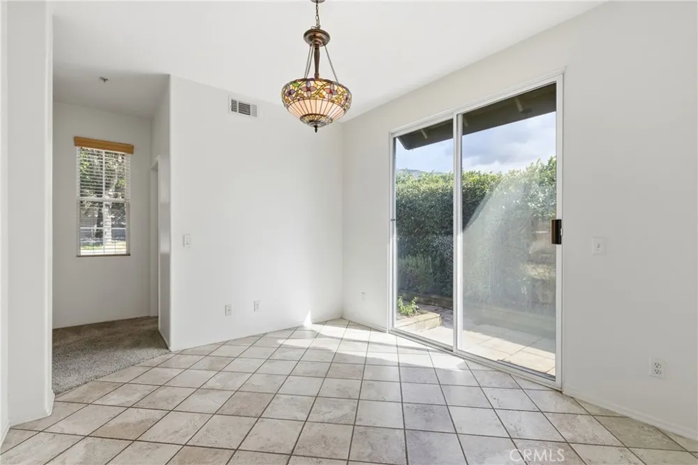 108 S Mountain #A Monrovia, CA 91016
