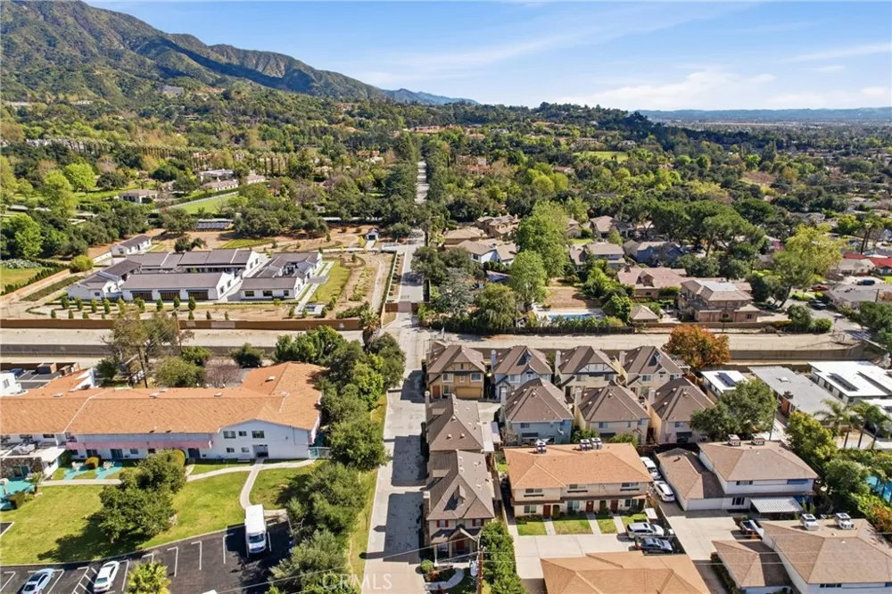 108 S Mountain #A Monrovia, CA 91016
