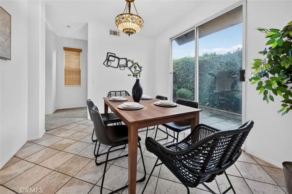 108 S Mountain #A Monrovia, CA 91016