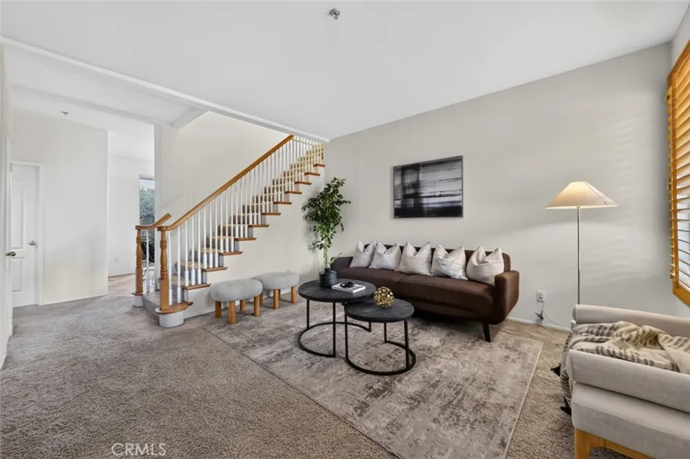 108 S Mountain #A Monrovia, CA 91016