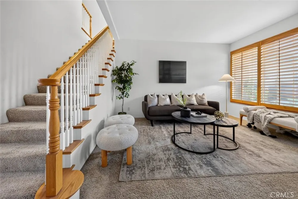 108 S Mountain #A Monrovia, CA 91016