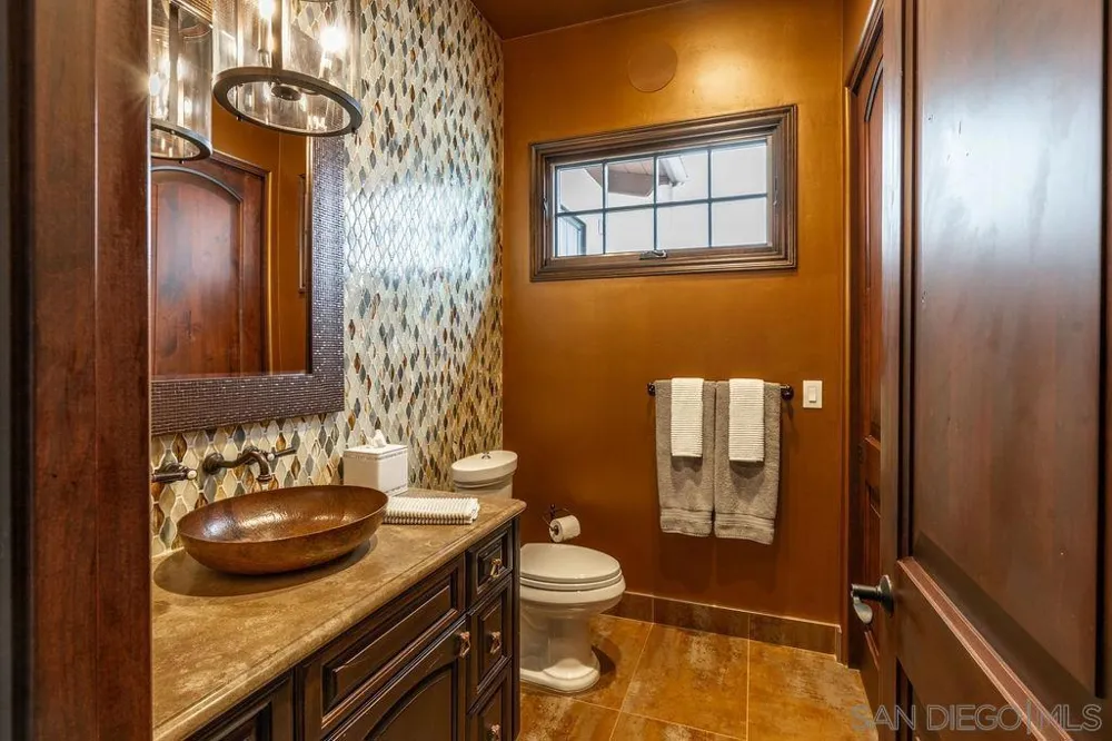 604 Camino de Orchidia Encinitas, CA 92024