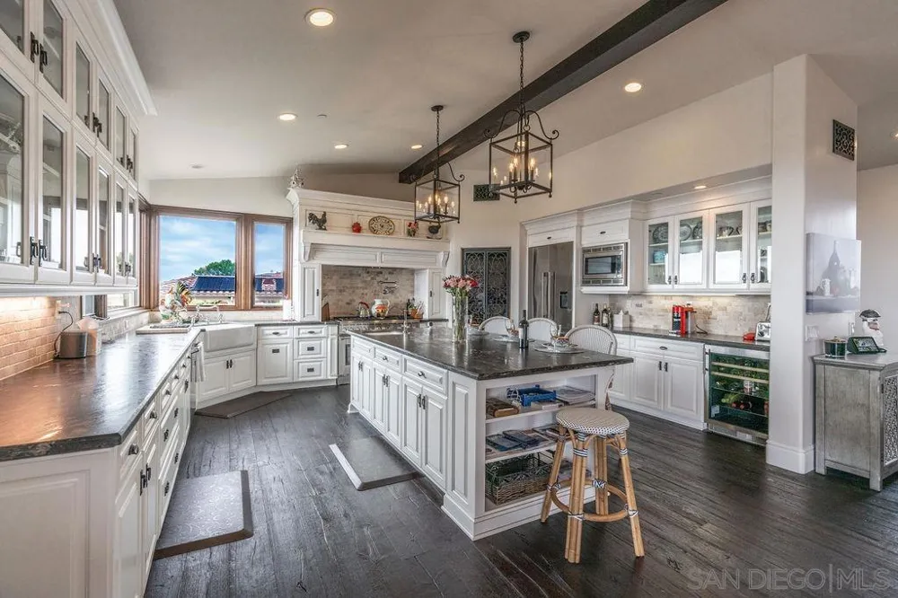 604 Camino de Orchidia Encinitas, CA 92024