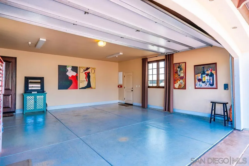 604 Camino de Orchidia Encinitas, CA 92024
