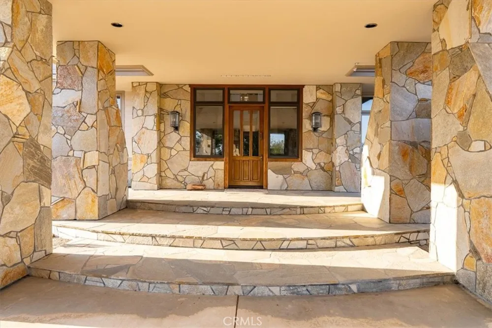 76346 Bryson Hesperia Road Bradley, CA 93426