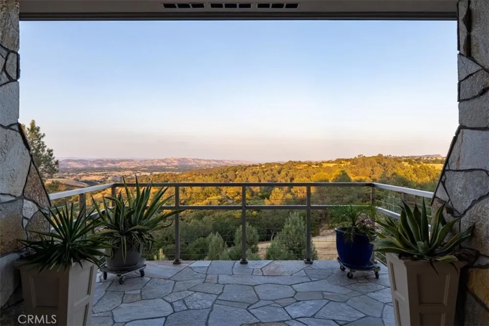 76346 Bryson Hesperia Road Bradley, CA 93426