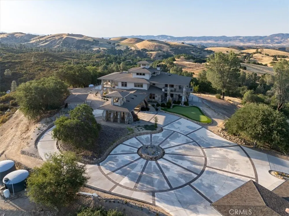 76346 Bryson Hesperia Road Bradley, CA 93426
