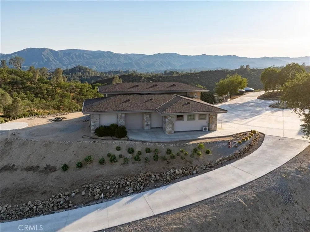 76346 Bryson Hesperia Road Bradley, CA 93426