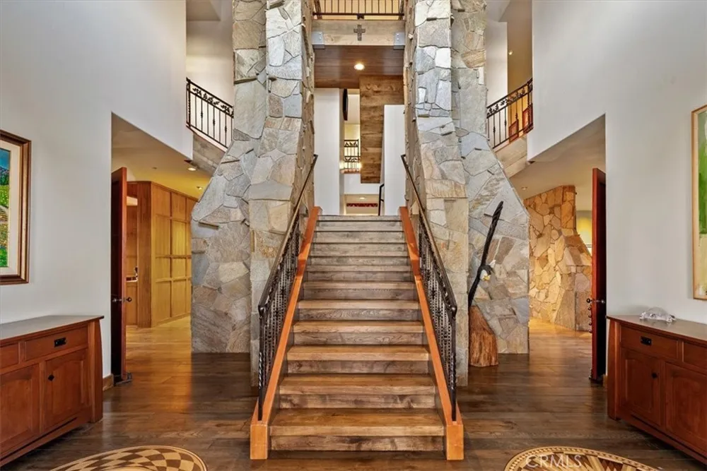 76346 Bryson Hesperia Road Bradley, CA 93426