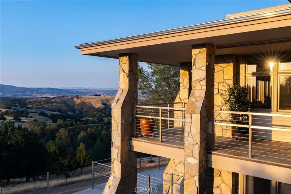 76346 Bryson Hesperia Road Bradley, CA 93426
