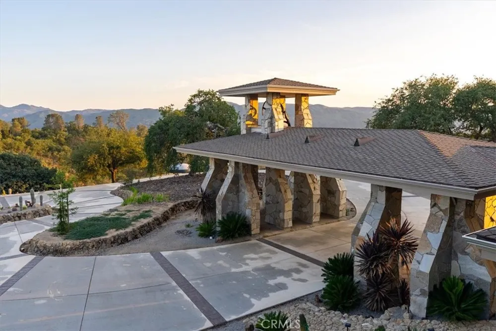 76346 Bryson Hesperia Road Bradley, CA 93426