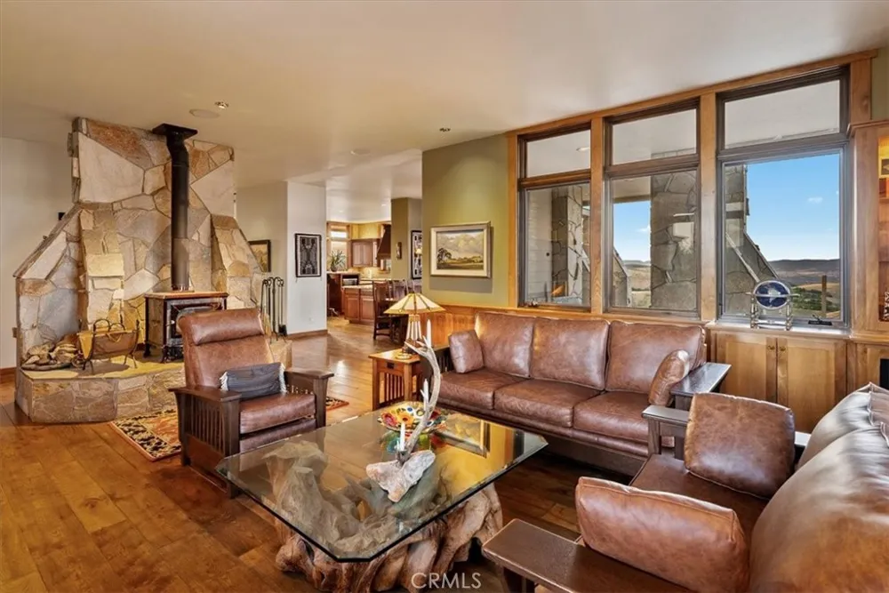 76346 Bryson Hesperia Road Bradley, CA 93426
